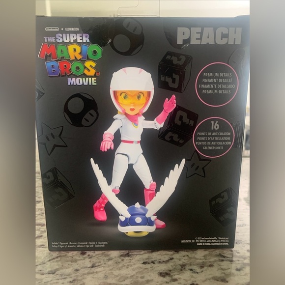 The Super Mario Bros. Movie Princess Peach 5" Action Figure With Accessory NIB - Picture 5 of 5